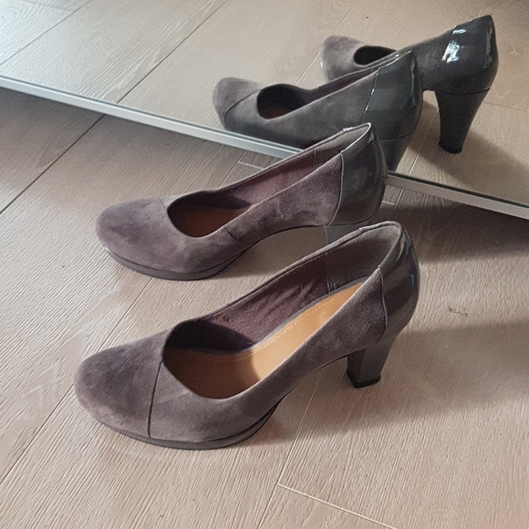 Clark's grey suede heels - worn once! - Picture 2 of 4